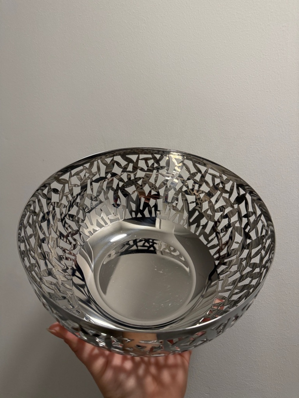 Alessi Stainless Steel Decorative Metal Bowl - Home Art ALESSI Cactus Fruit Bowl - Picture 5 of 8